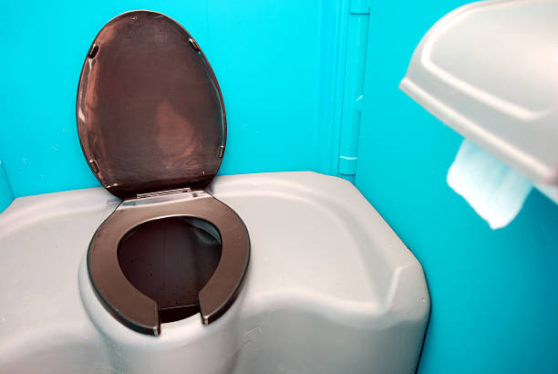 Best Portable restroom trailer rental  in East Dundee, IL